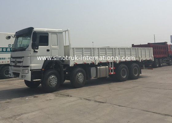 SINOTRUKの頑丈な貨物自動車の貨物トラック9280 * 2300 * 800mmのコマーシャルのトラックおよびヴァン
